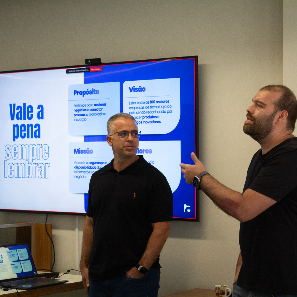 Augusto e Carlos, lideranças da Accerte, em reunião sobre cultura